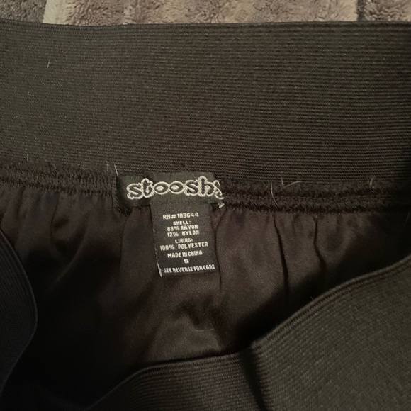 Skirt with lace trim - Picture 3 of 3